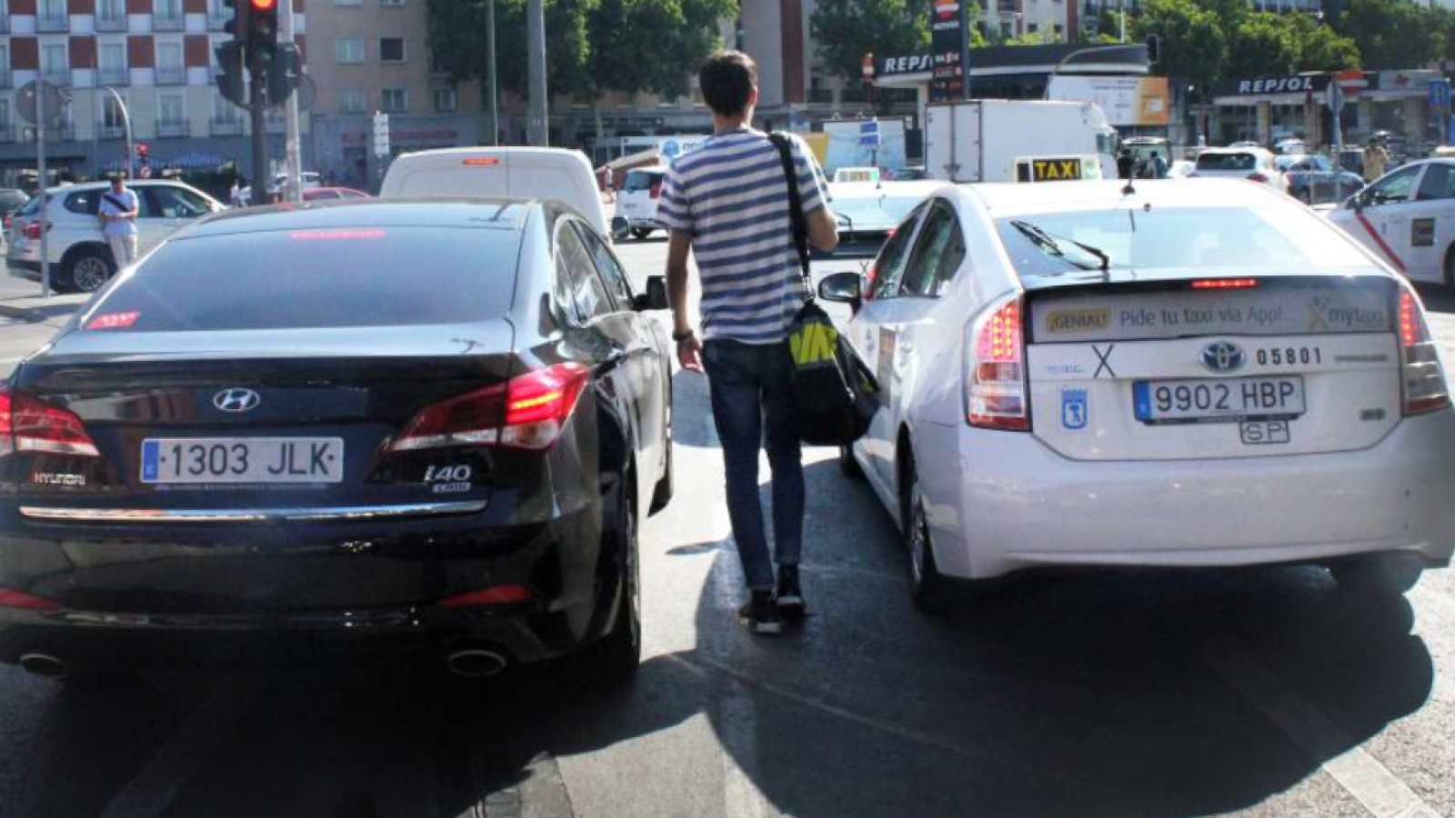 Las mañanas de RNE con Íñigo Alfonso - Sin solución cercana para el conflicto entre taxis y VTCs - Escuchar ahora