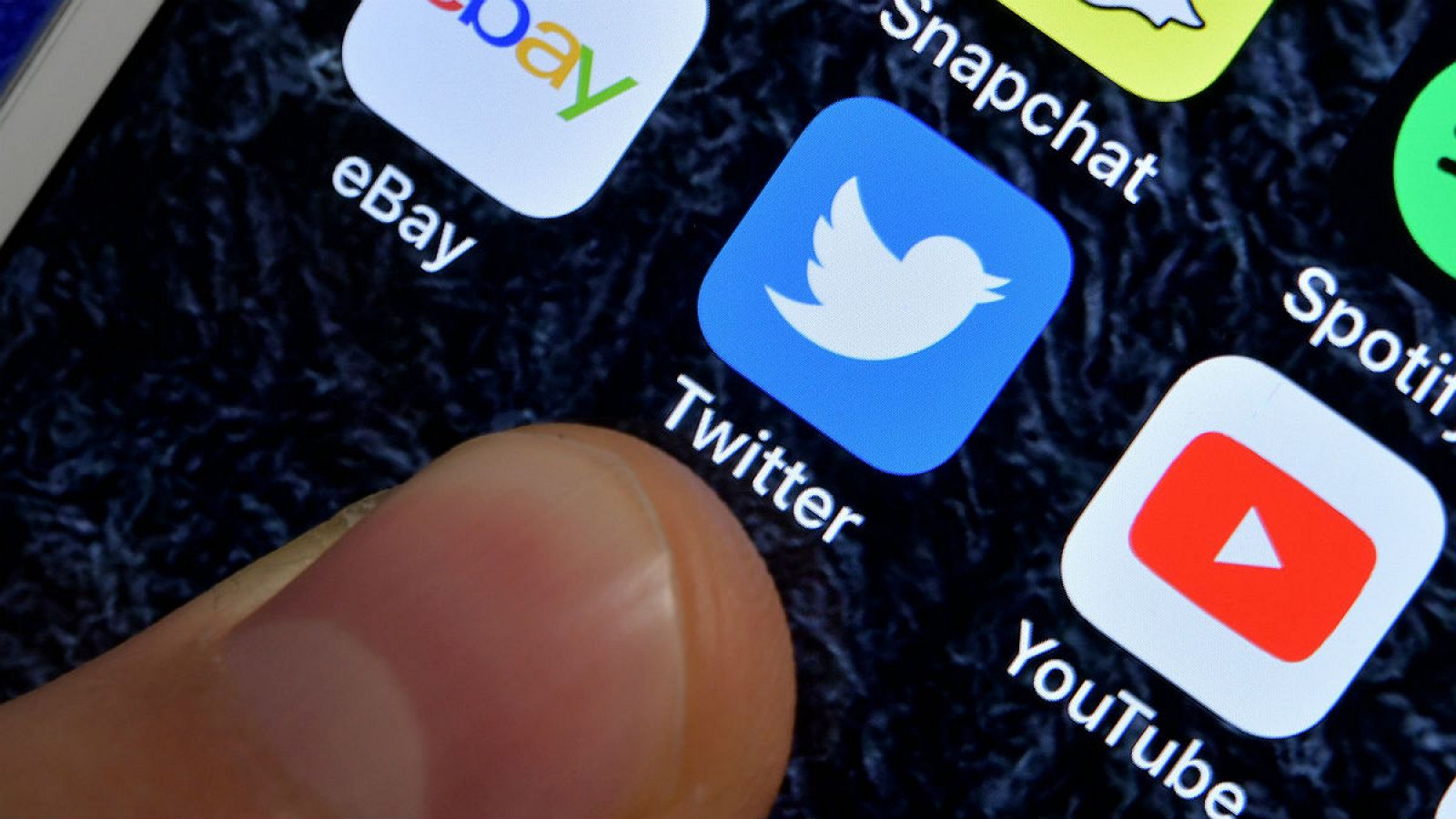 14 horas - Más del 90% de los adolescentes tiene perfil propio en redes sociales - Escuchar ahora