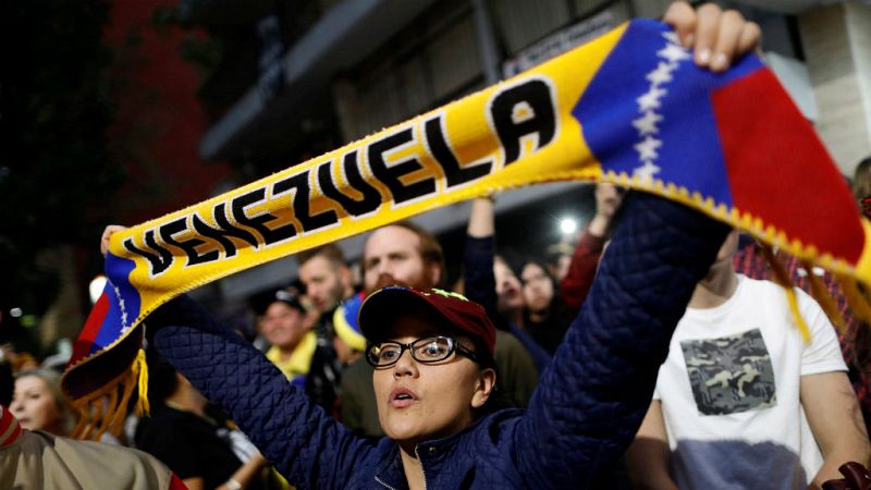 Las mañanas de RNE con Íñigo Alfonso - Juan Guaidó, presidente interino de Venezuela con protestas que dejan 14 muertos - Escuchar ahora