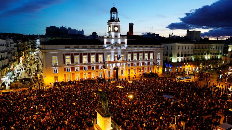 24 horas - Miles de taxistas exigen una solución para el taxi en Sol - escuchar ahora