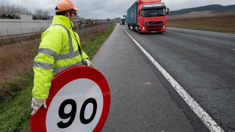 Las mañanas de RNE con Íñigo Alfonso - Javier Llamazares (FESVIAL) "10 km/h más suponen más muertos" - Escuchar ahora