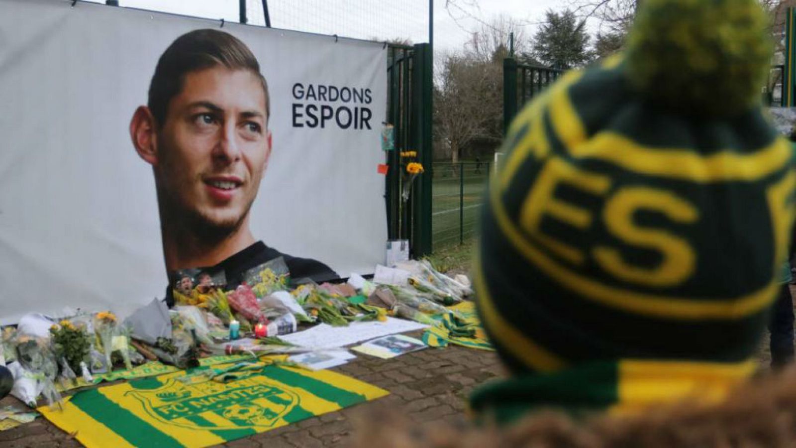 Boletines RNE - Hallados los restos de la avioneta en la que viajaba Emiliano Sala - escuchar ahora