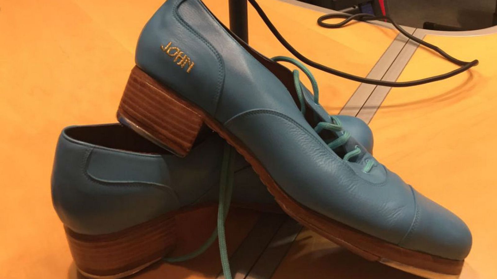 A compás - John O'Brien - 3101/19 - escuchar ahora