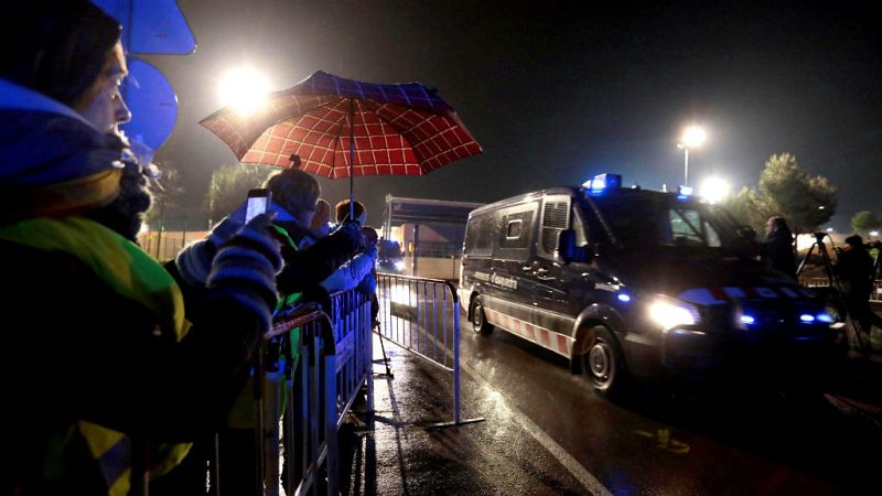 Las mañanas de RNE con Íñigo Alfonso - Comienza el traslado a Madrid de los independentistas catalanes presos - Escuchar ahora