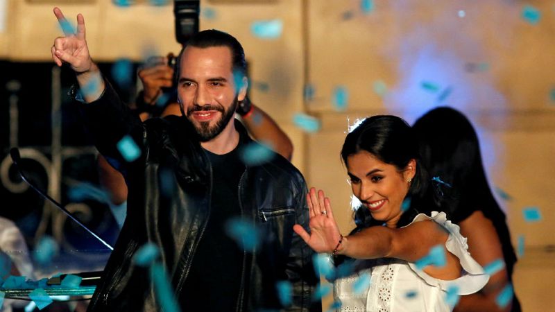 Cinco Continentes - Nayib Bukele acaba con el bipartidismo de El Salvador - Escuchar ahora