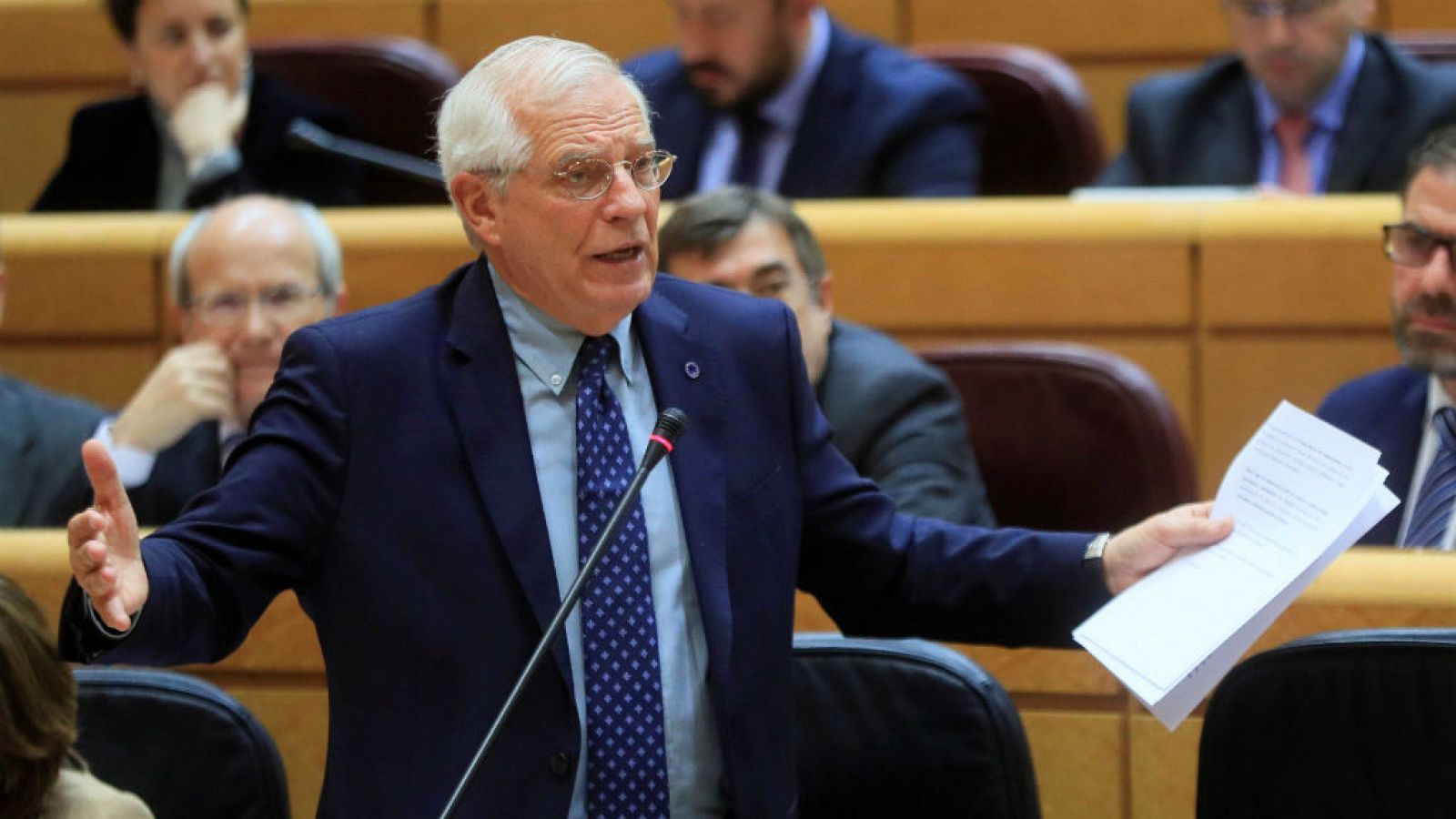 Boletines RNE - Josep Borrel: "Con condiciones imposibles no es posible mantener la política del Ibuprofeno" - escuchar ahora