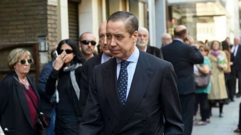 14 horas - La juez del 'caso Erial' deja en libertad a Eduardo Zaplana por no existir riesgo de fuga - Escuchar ahora