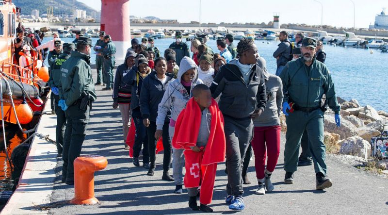 Se busca una respuesta común al rescate de inmigrantes | Escuchar