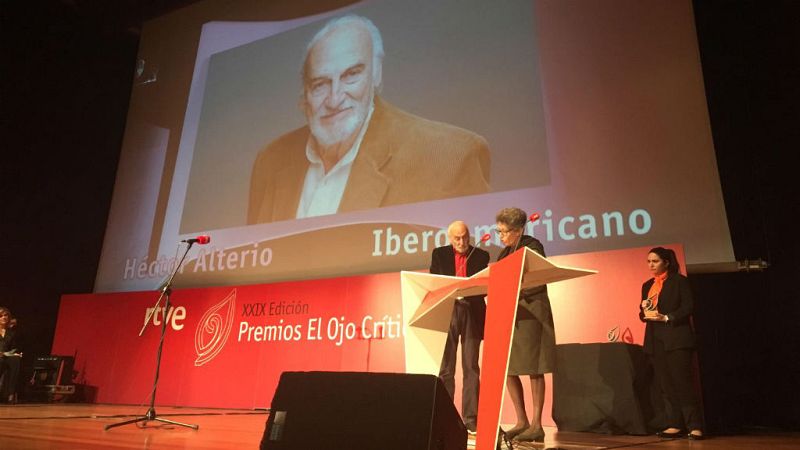 El Ojo Crítiico - Premio Iberoamericano, Héctor Alterio: "Gracias por la emoción que me ha provocado recibir este premio" - escuchar ahora