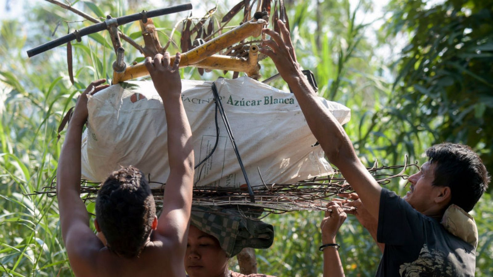 Las mañanas de RNE con Íñigo Alfonso - Llega a Venezuela un cargamento de ayuda procedente de Cuba y China - Escuchar ahora