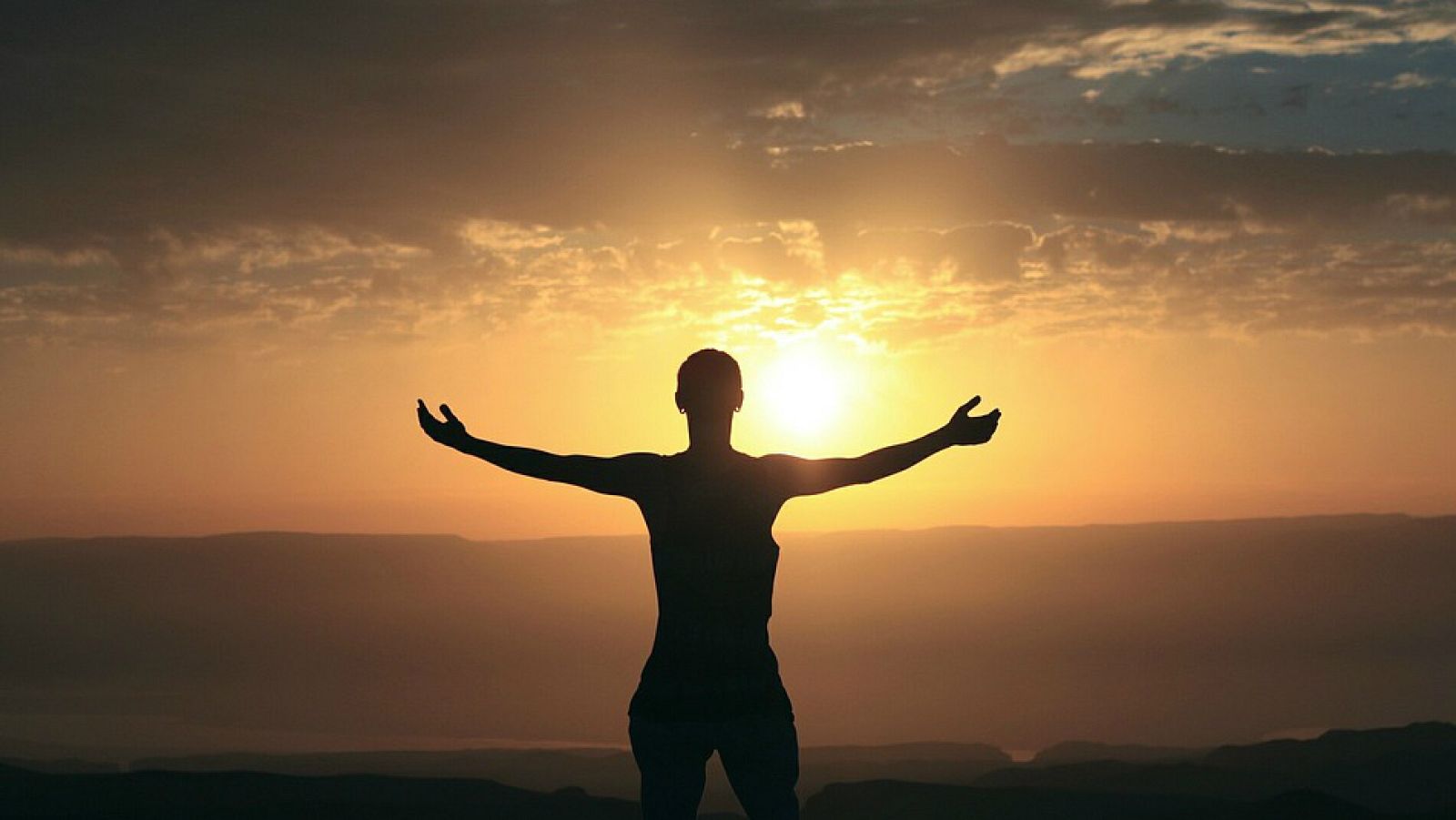 No es un día cualquiera - Domingo - Escuchar ahora