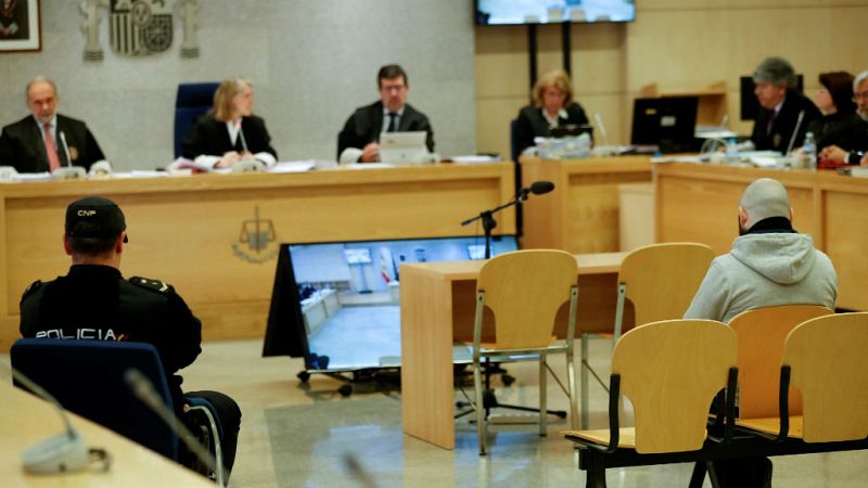 Cuatro años y medio de cárcel para el acusado de estafar con células madre