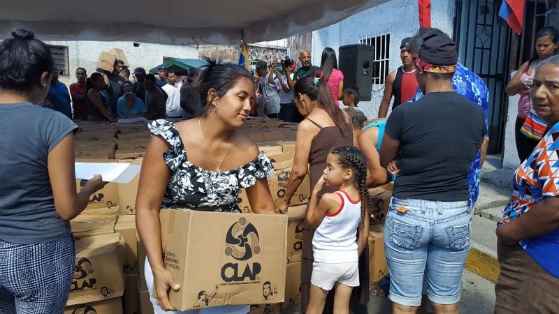 Todo Noticias - Mañana - Conoce el trabajo de los CLAP, grupos de distribución de alimentos de Venezuela - Escuchar ahora