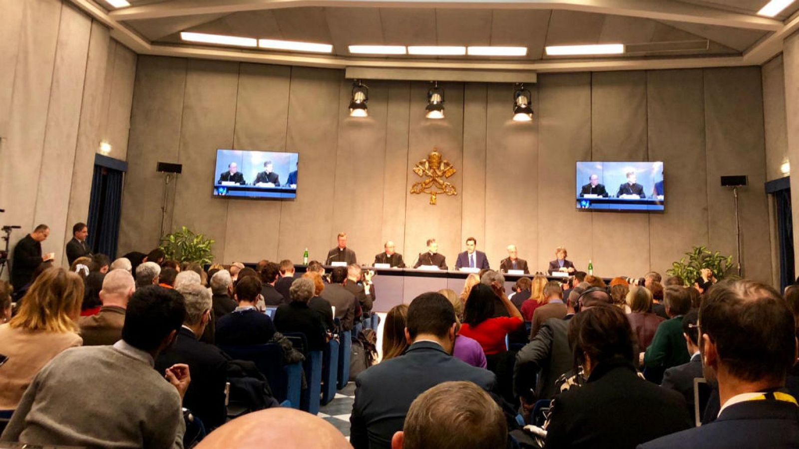 Todo Noticias - Mañana - Hablamos con algunas víctimas de los abusos sexuales en la Iglesia - Escuchar ahora