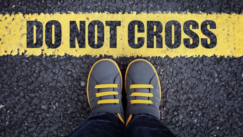 La noche en vela - Tertulia - ¿Existen límites para el humor? - Escuchar ahora