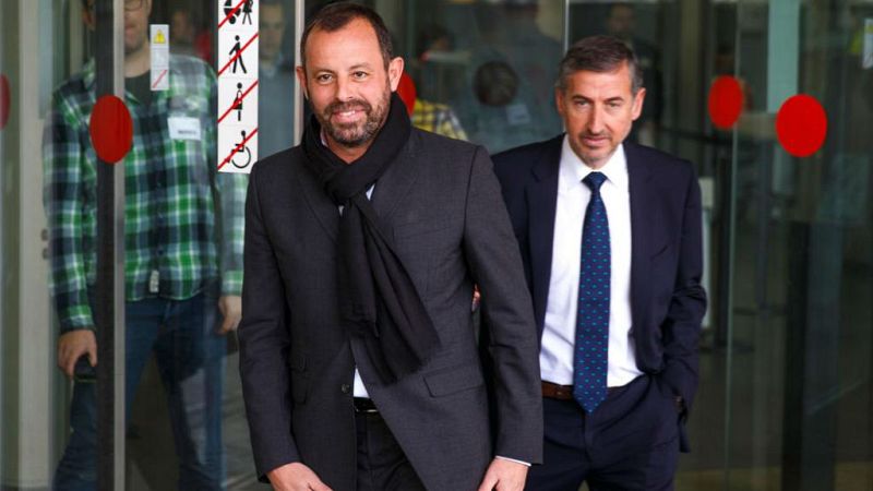 14 horas - La Fiscalía rebaja cinco años la petición inicial de prisión a Sandro Rosell - escuchar ahora