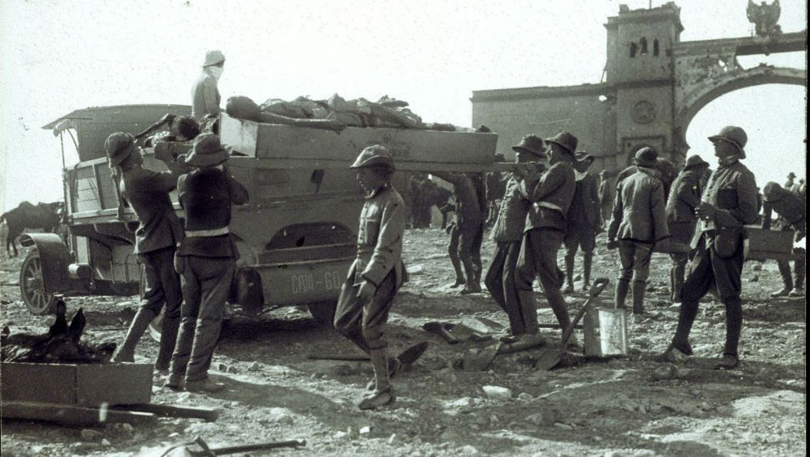 Documentos RNE - Annual, no sólo un desastre militar - 16/03/19 - escuchar ahora