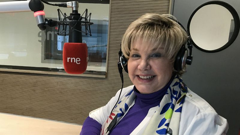 Universo Eurovisión - Karina: "En mis tiempos se hacía un traje a medida del cantante y del festival"