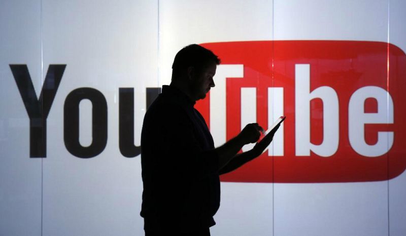 14 horas - ¿Cómo se combate el extremismo en las redes sociales?