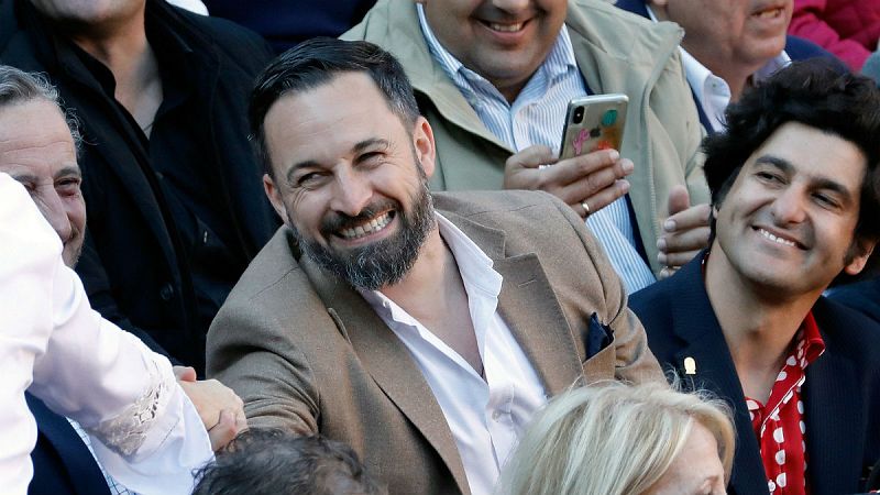 14 horas - VOX pide que se puedan tener armas para autodefensa