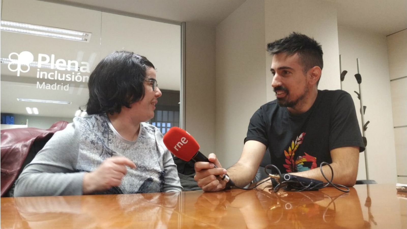 Por tres razones -  Personas con discapacidad: "¿Por qué no podemos votar?"