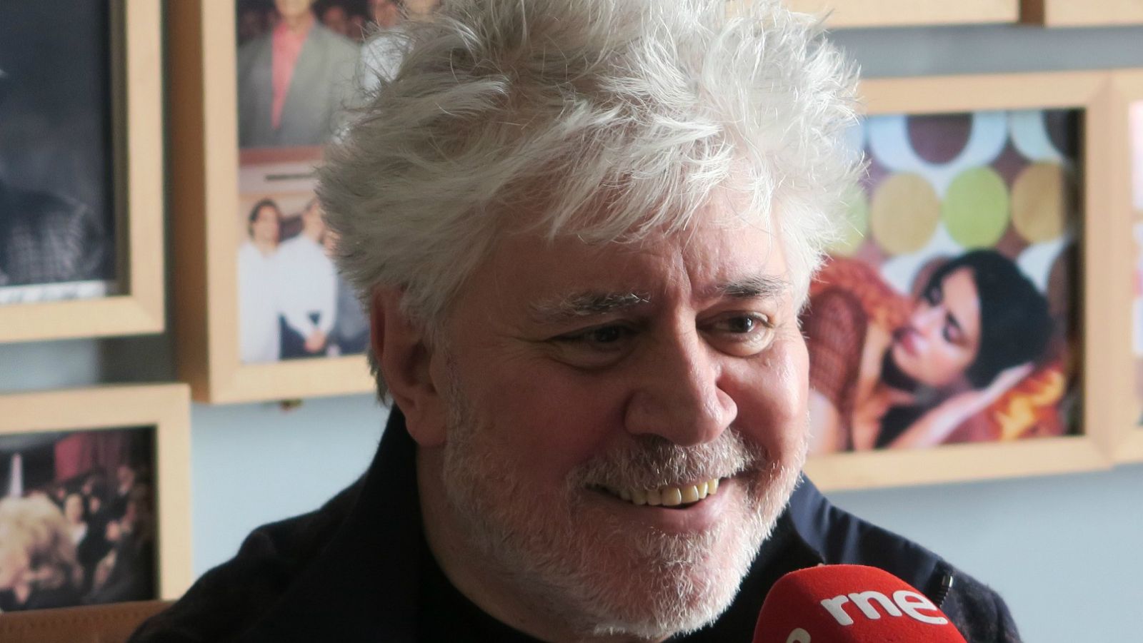 Entrevista a Pedro Almodóvar - Escuchar ahora