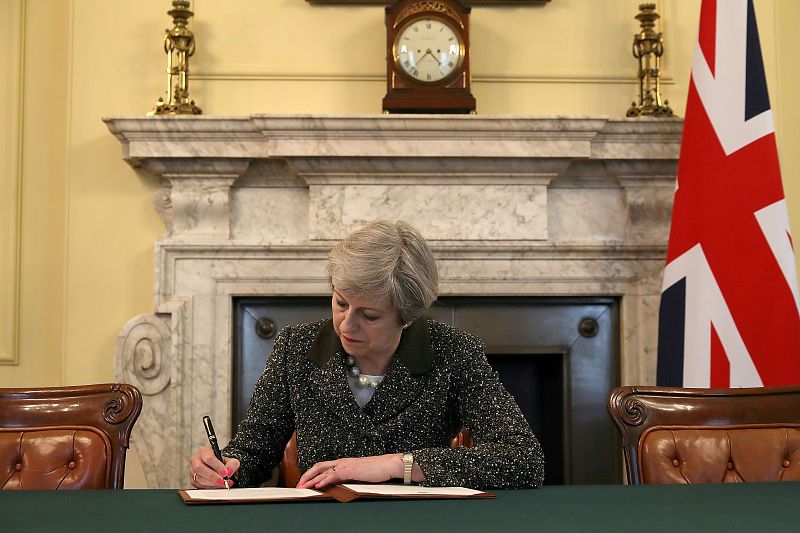 Las mañanas de RNE con Íñigo Alfonso - La UE sigue mirando al Reino Unido y a los movimientos de May - Escuchar ahora