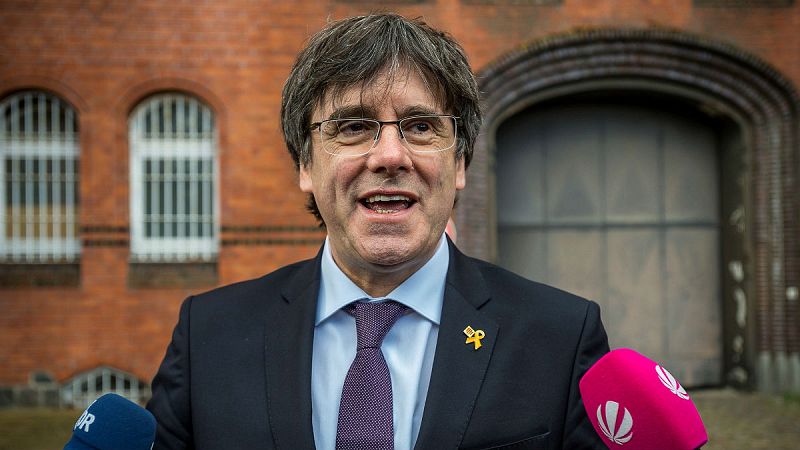 14 horas - El Tribunal de Cuentas estudia abrir una causa contra Puigdemont por desviar fondos el 1-O