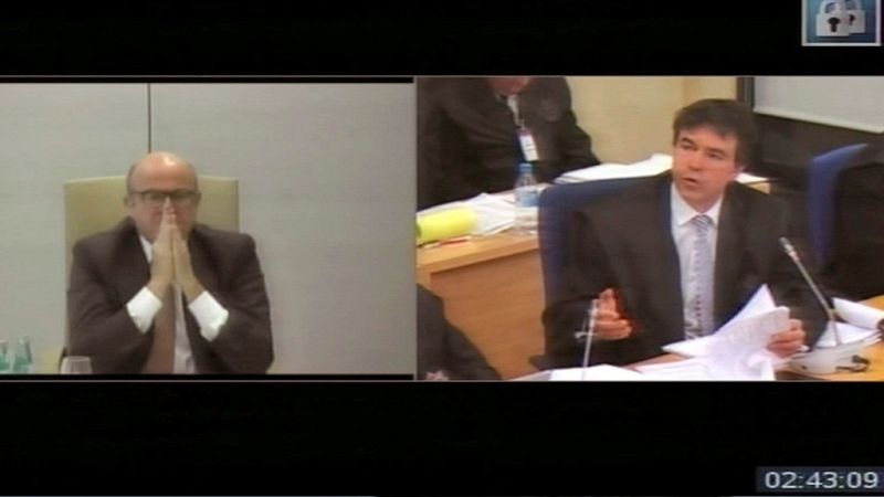 14 horas - Guindos: "El objetivo en 2012 era evitar que el país fuera rescatado completamente"