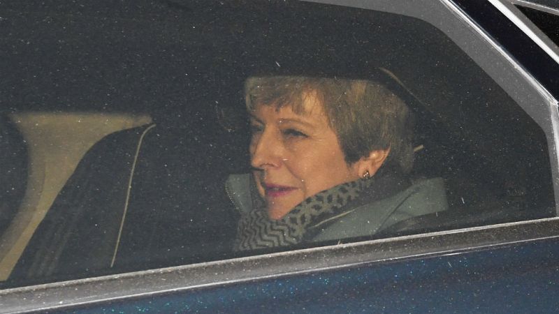 Las mañanas de RNE con Íñigo Alfonso - El 'brexit' sigue encallado a pesar del ofrecimiento de dimisión de May - Escuchar ahora