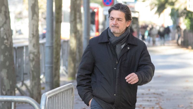 Boletines RNE - El exdirigente de CDC Oriol Pujol abandona la cárcel de Brians 2