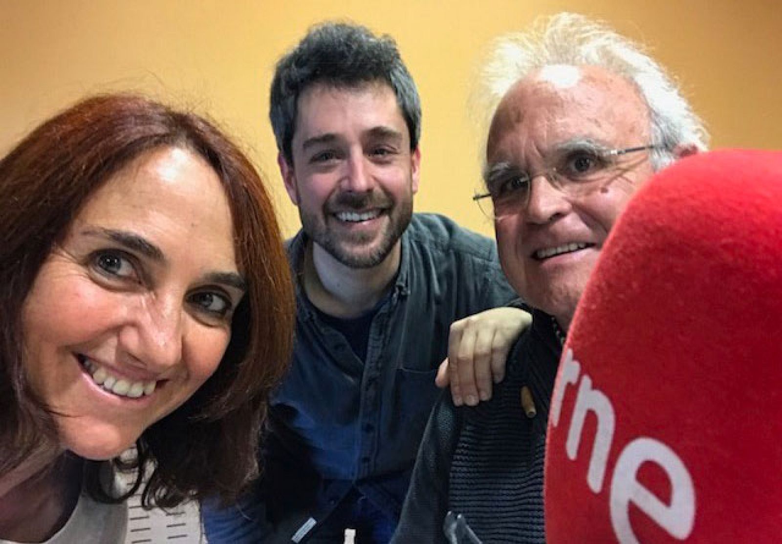 L¿informe ¿David i Goliath es troben al supermercat¿ explica l¿aposta de les grans cadenes per oferir aliments propers i gestionats per petits productors