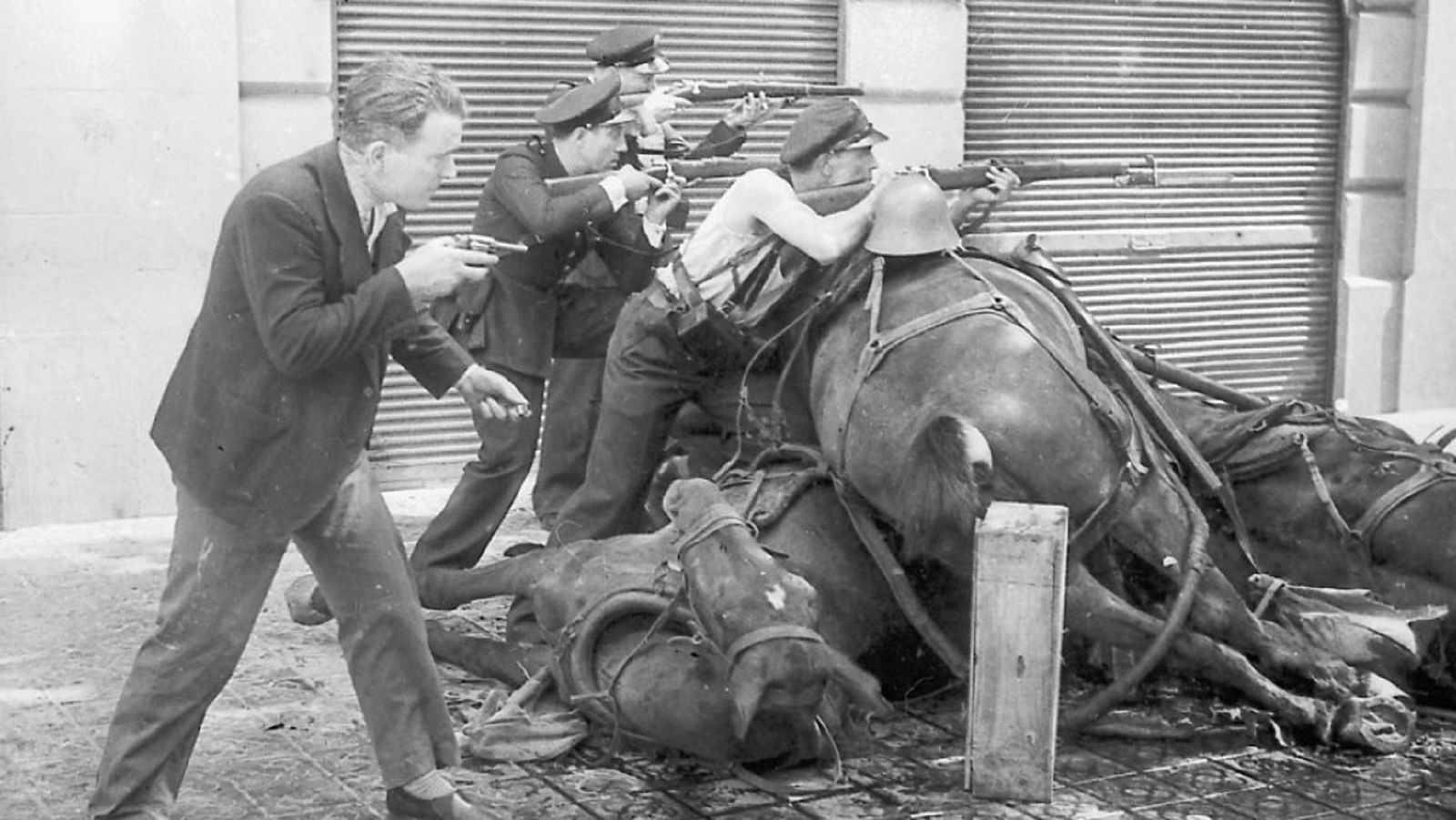 Documentos RNE - Agustí Centelles, la maleta perdida de un fotorreportero de guerra - 28/08/20 - escuchar ahora