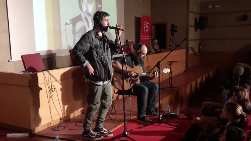 Todo Noticias - Mañana - El rapero Rayden celebra con nosotros los 25 años de Radio 5 Todo Noticias: "Intento hacer un género referencial" - Escuchar ahora