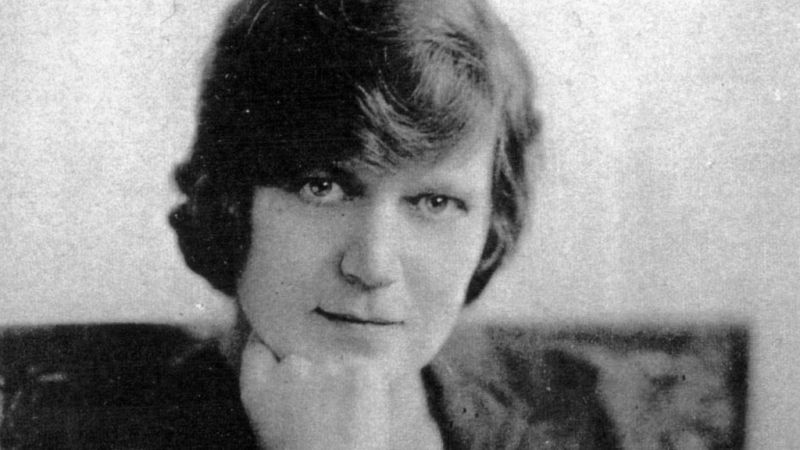 Richmal Crompton - Ángeles Caso - "Mujeres" - Escuchar ahora