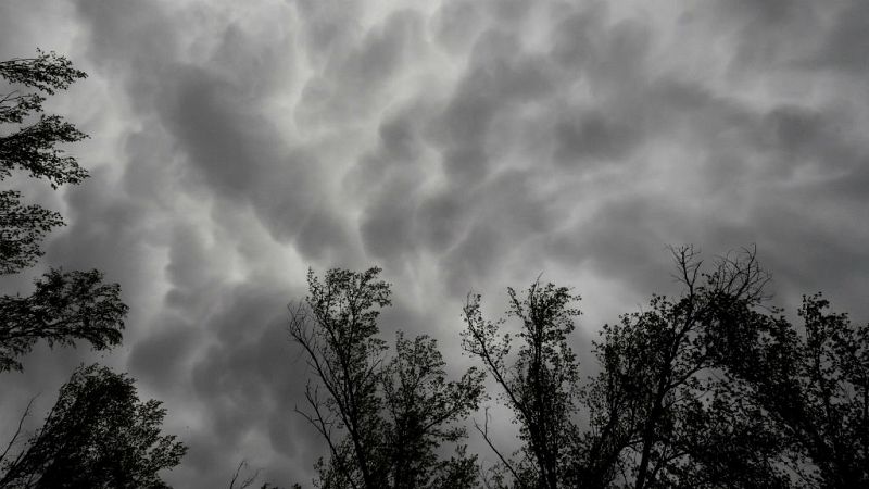 24 horas - Los costaleros, pendientes de la lluvia - Escuchar ahora