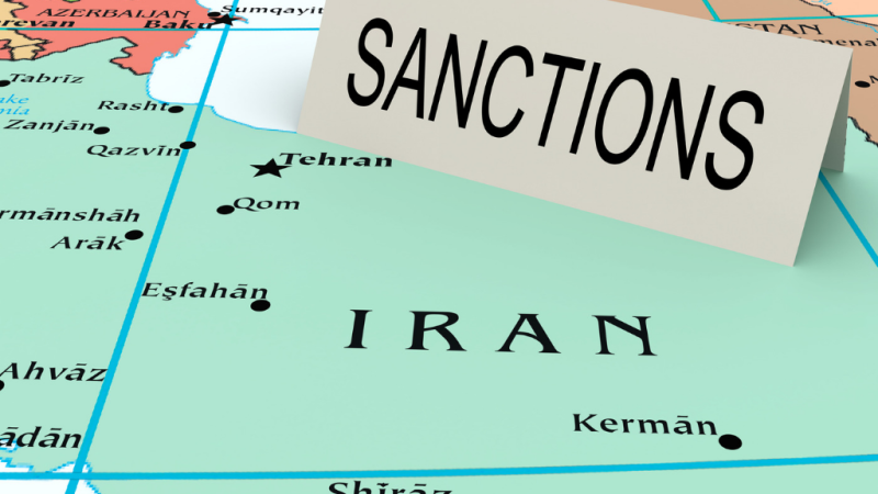 Caída libre en las aerolíneas por la subida del precio del petróleo - Escuchar ahora