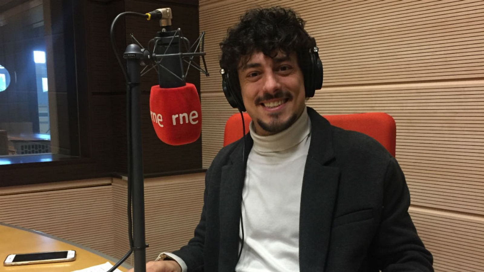 A compás - Jesús Carmona - 25/04/19 - escuchar ahora