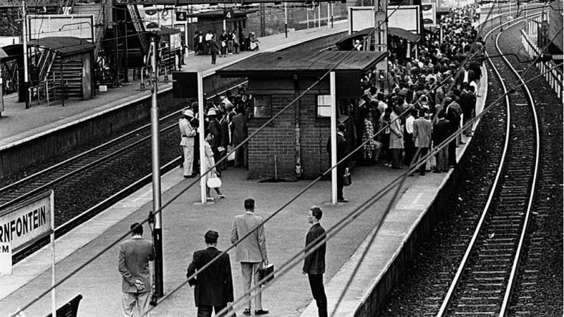 Apartheid a través de la mirada de Ernest Cole - Escuchar ahora