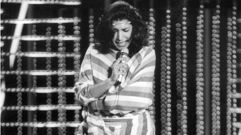 Remedios Amaya: "Yo decidí salir descalza" - Escuchar ahora