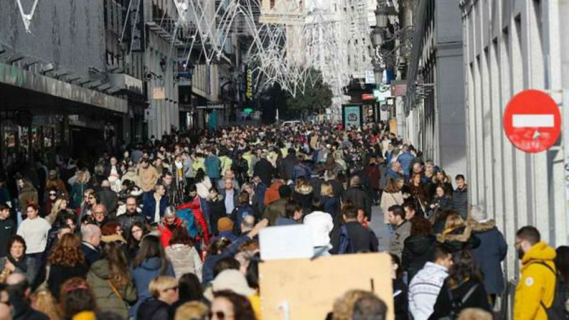Los nuevos hábitos de consumo transforman nuestras calles - Escuchar ahora