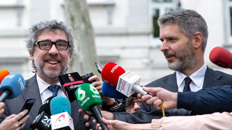 Boletines RNE - Las defensas de los diputados independentistas piden que se revoque su prisión provisional - Escuchar ahora