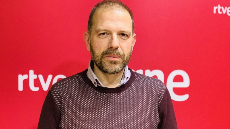 Joan Esculies y su biografía de Ernest Lluch - Escuchar ahora