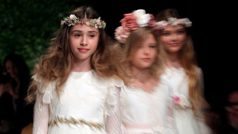 14 horas - Las familias españolas se gastan una media de 2000 euros por comunión - Escuchar ahora