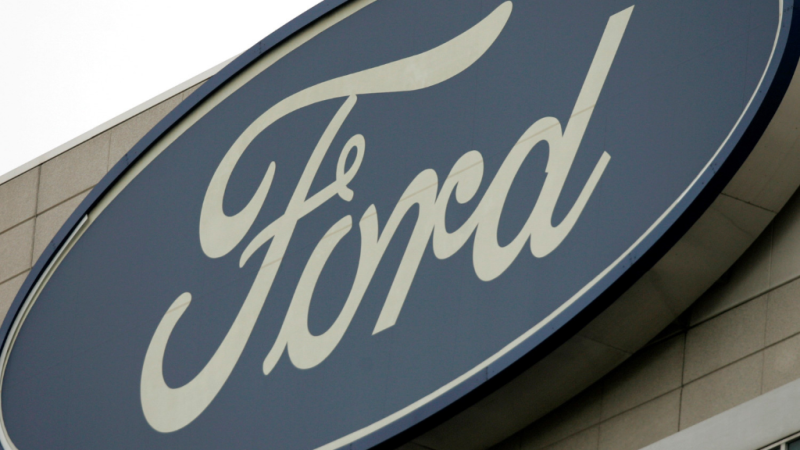 Boletines RNE -  Ford va a despedir a 7000 personas