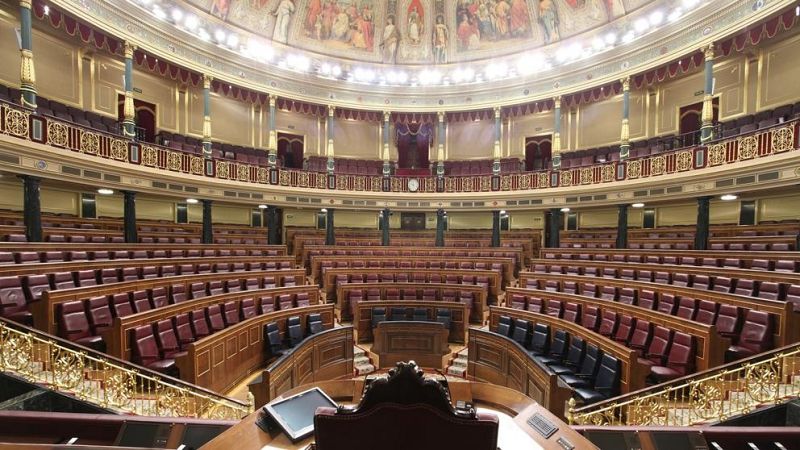 Las mañanas de RNE con Íñigo Alfonso - "La solución es evidente: deben quedar suspendidos de sus funciones" - Escuchar ahora