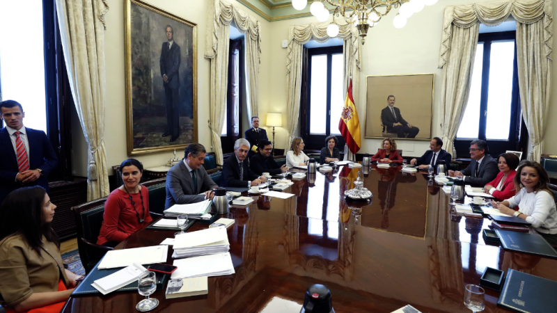 La mesa pide un informe a los letrados - escuchar ahora