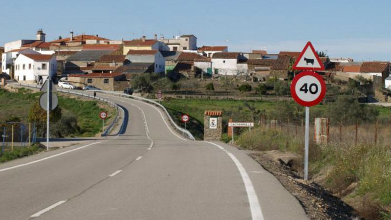 Especial informativos RNE - Cachorilla: por la mañana alcalde; por la tarde cartero - Escuchar ahora