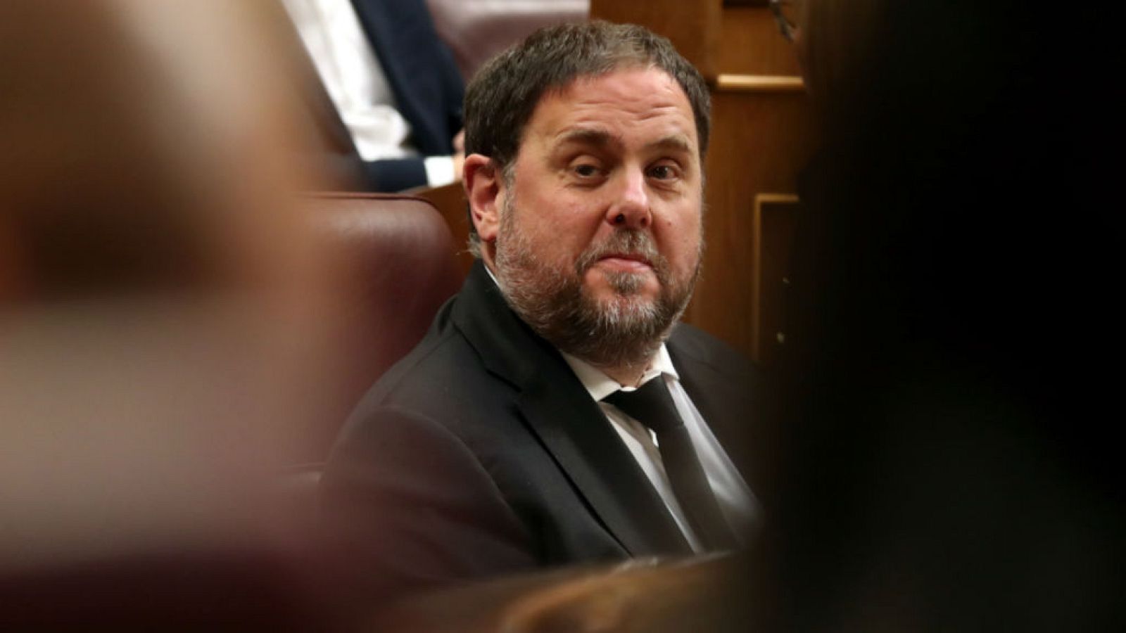 14 horas - La Mesa del Congreso suspende a los diputados presos - escuchar ahora