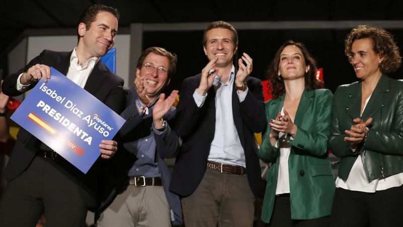 Especiales informativos RNE - Explosión de alegría en el PP tras saberse ganadores en Madrid puente a la Moncloa - Escuchar ahora